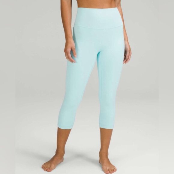 Lululemon Align Super-High-Rise Crop 21”  Icing Blue Size 8 Excellent Condition - Picture 1 of 16